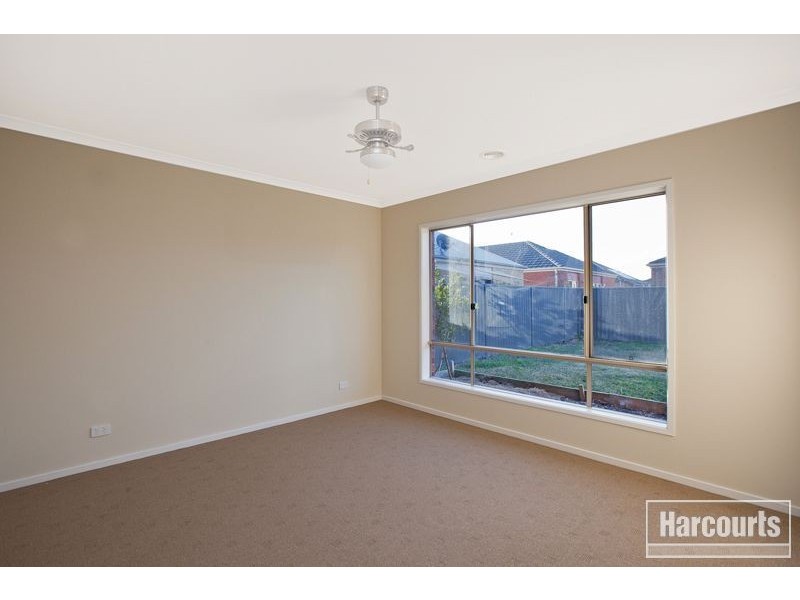 14 Lehmann Grove, Pakenham VIC 3810