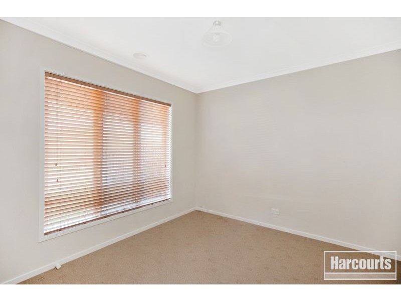 14 Lehmann Grove, Pakenham VIC 3810