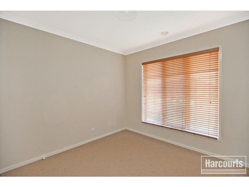 14 Lehmann Grove, Pakenham VIC 3810