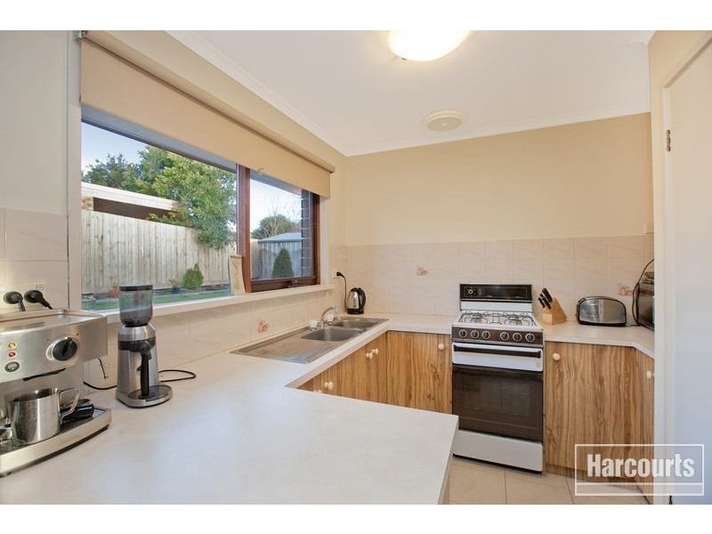 14 Osborn Grove, Pakenham VIC 3810