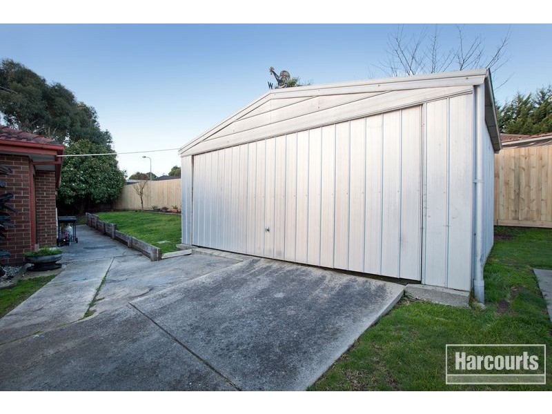 14 Osborn Grove, Pakenham VIC 3810