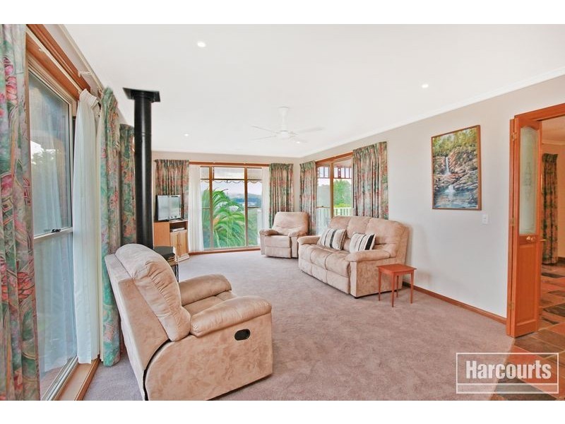 31 Highland Drive, Pakenham VIC 3810