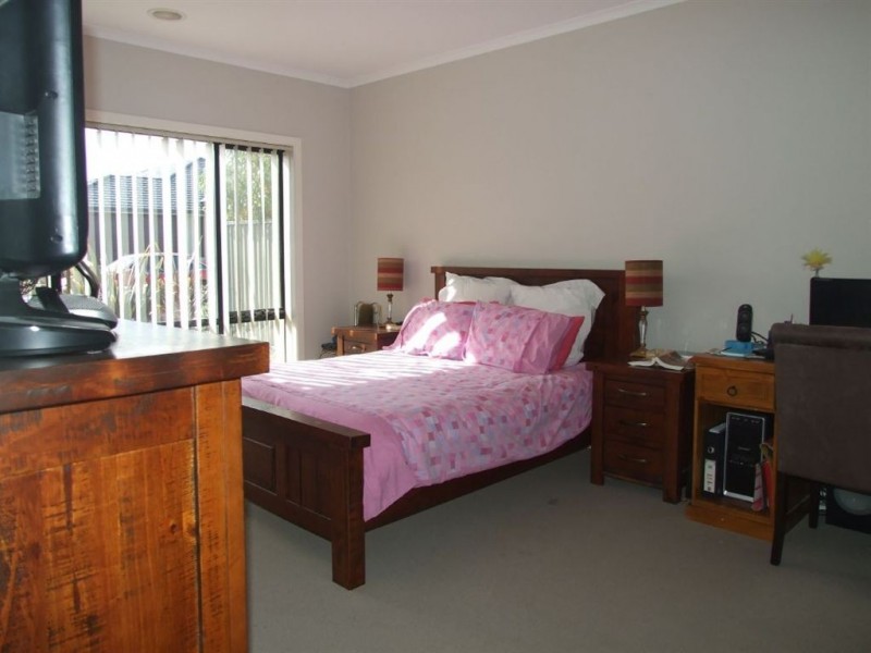 15 Sandpiper Close, Pakenham VIC 3810