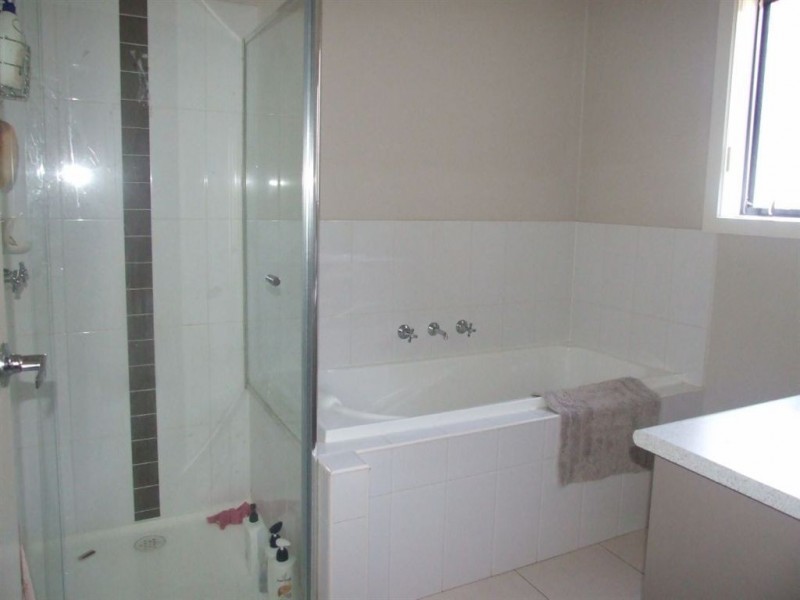 15 Sandpiper Close, Pakenham VIC 3810