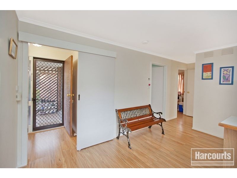 2/83 Henry Street, Pakenham VIC 3810