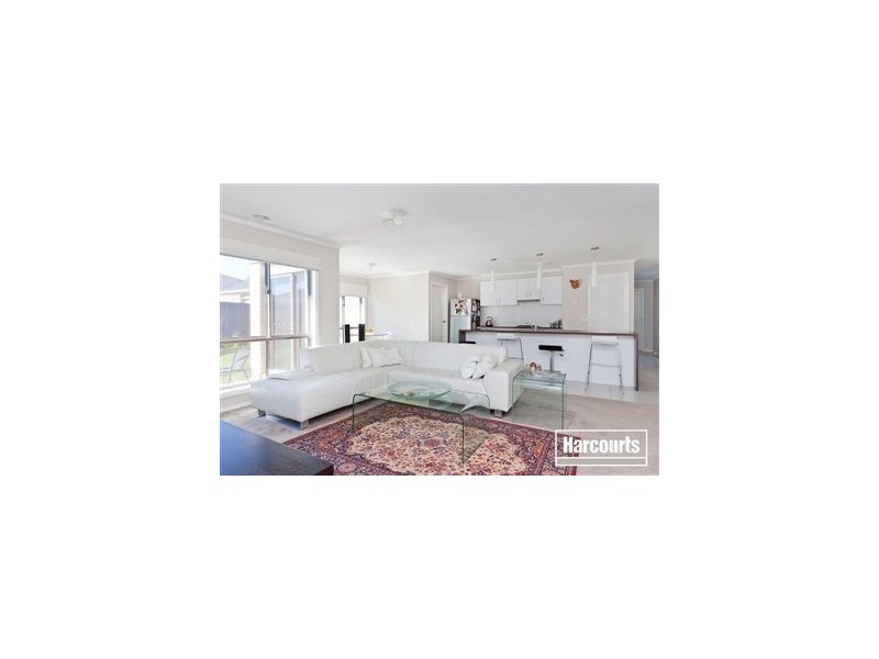 36 Laurina Link, Pakenham VIC 3810