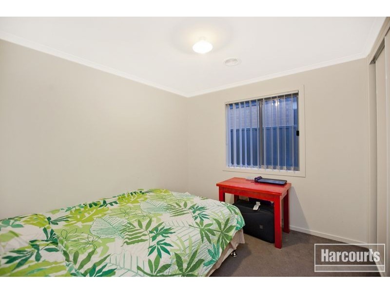 10 Seville Street, Pakenham VIC 3810