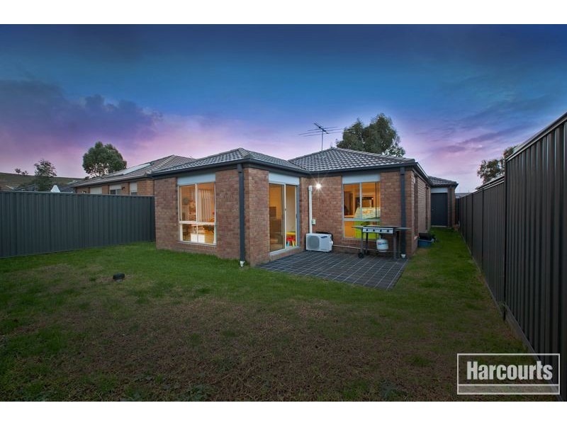 10 Seville Street, Pakenham VIC 3810