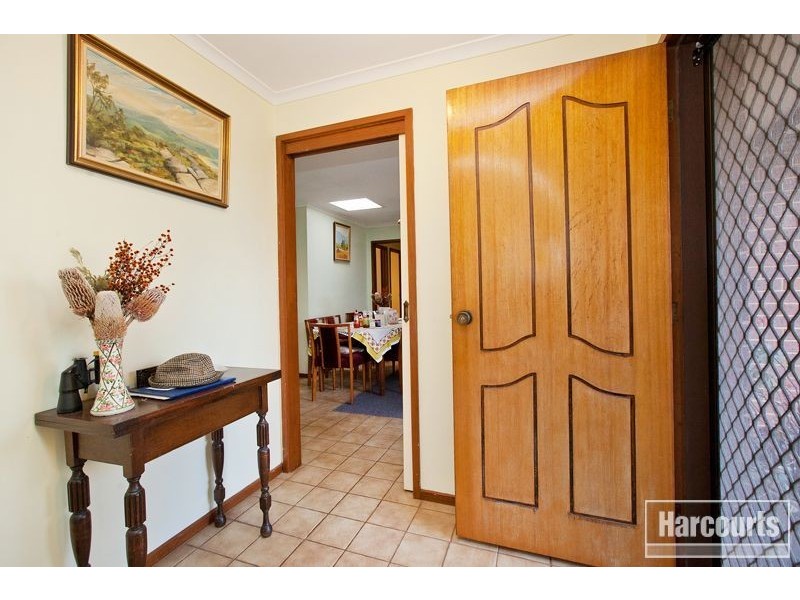 30 Campbell Street, Garfield VIC 3814