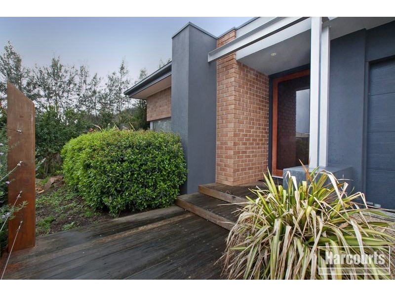 12 Wild Cherry Avenue, Pakenham VIC 3810