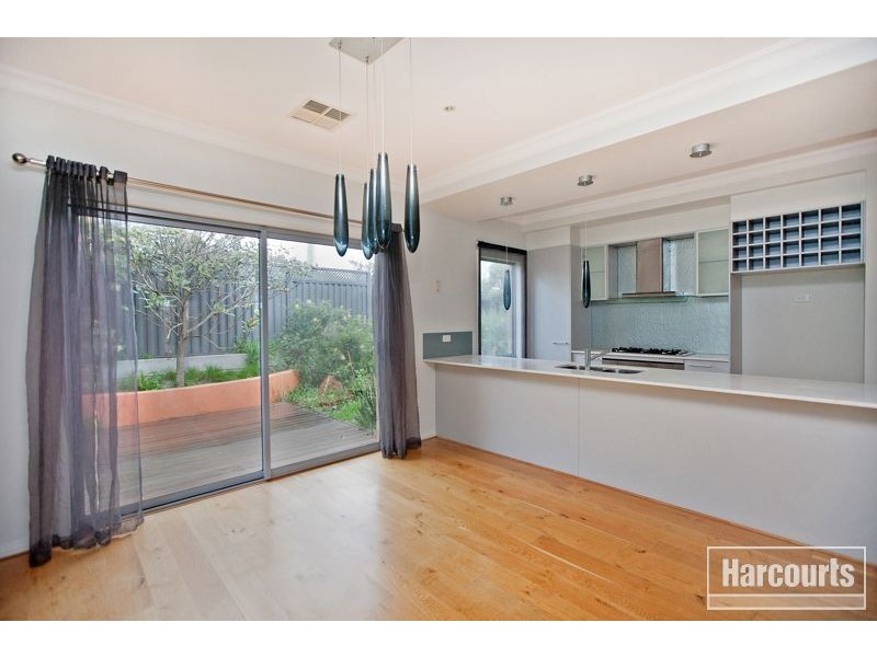 12 Wild Cherry Avenue, Pakenham VIC 3810