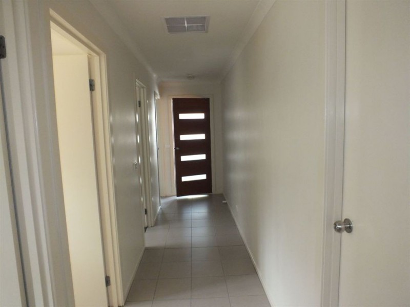 4/21 Diston Court, Pakenham VIC 3810