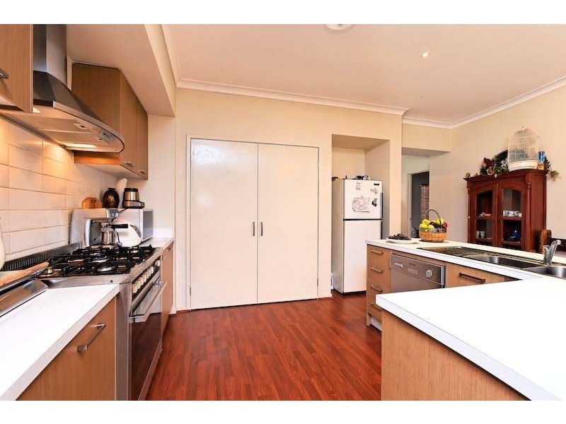 6 Goulburn Place, Pakenham VIC 3810