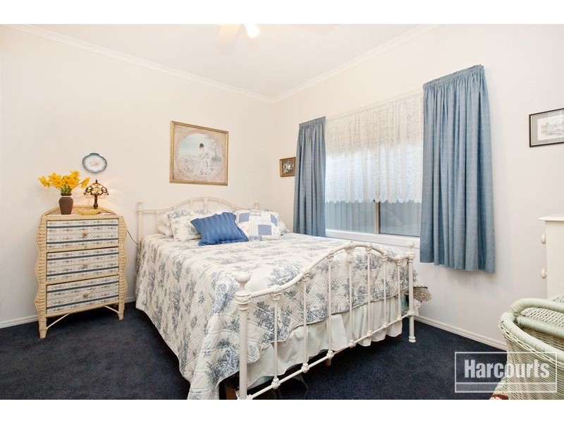 11 Juliet Gardens, Pakenham VIC 3810