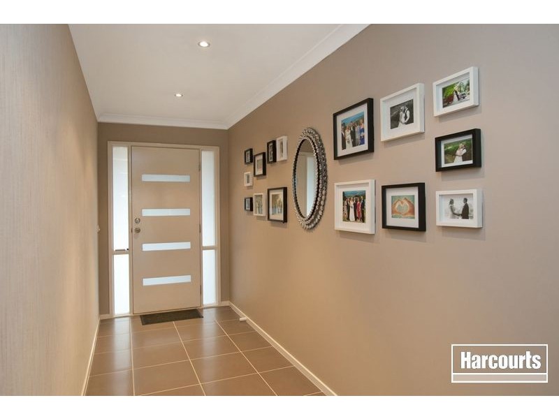 15 Webster Way, Pakenham VIC 3810