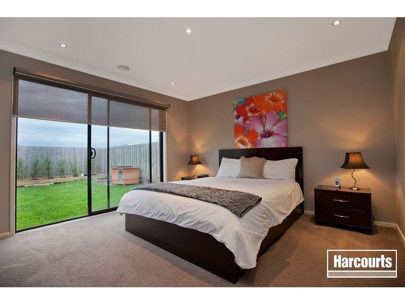 15 Webster Way, Pakenham VIC 3810