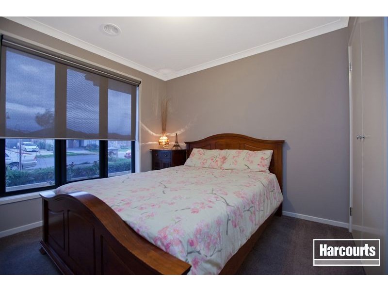 15 Webster Way, Pakenham VIC 3810