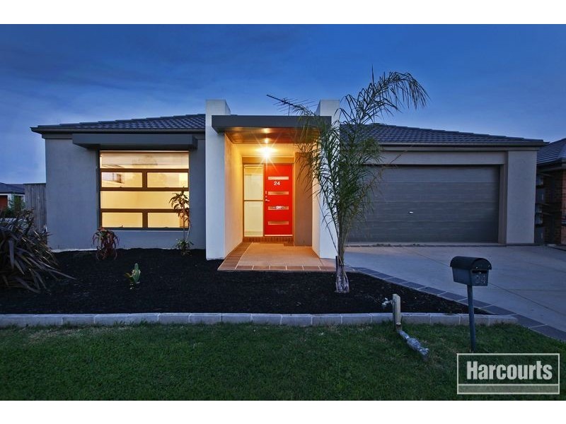 24 Algerd Way, Pakenham VIC 3810