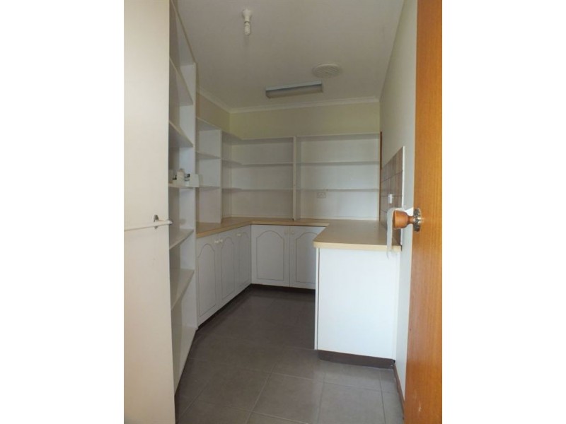 215 McCraws Road, Tynong VIC 3813