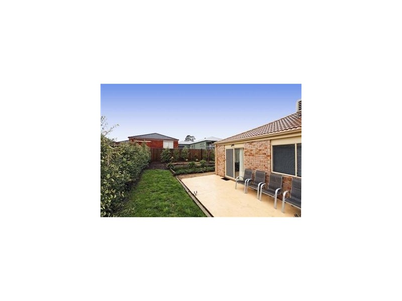 18 Mikasa Place, Pakenham VIC 3810
