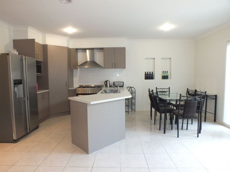 7 Hunter Lane, Pakenham VIC 3810