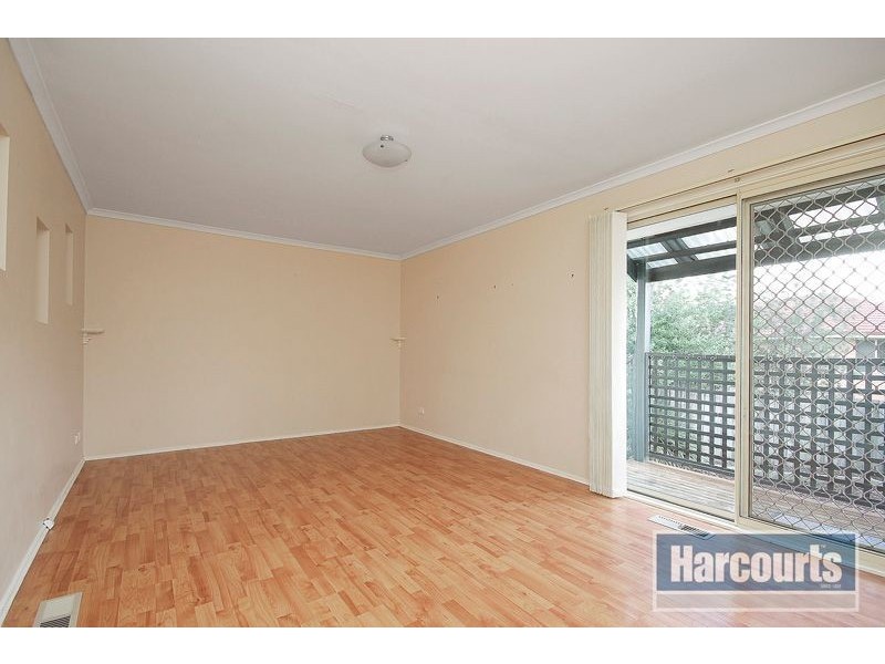 6 Kathryn Close, Pakenham VIC 3810