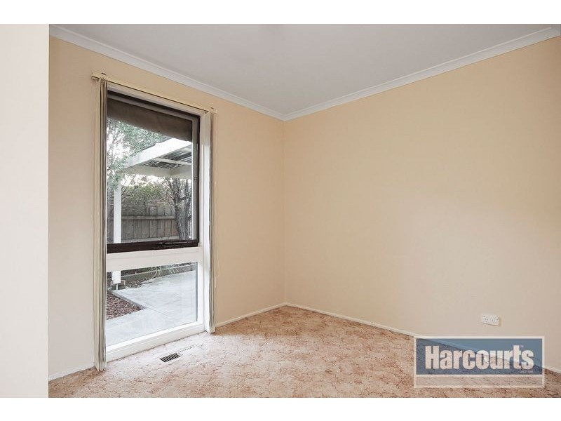 6 Kathryn Close, Pakenham VIC 3810