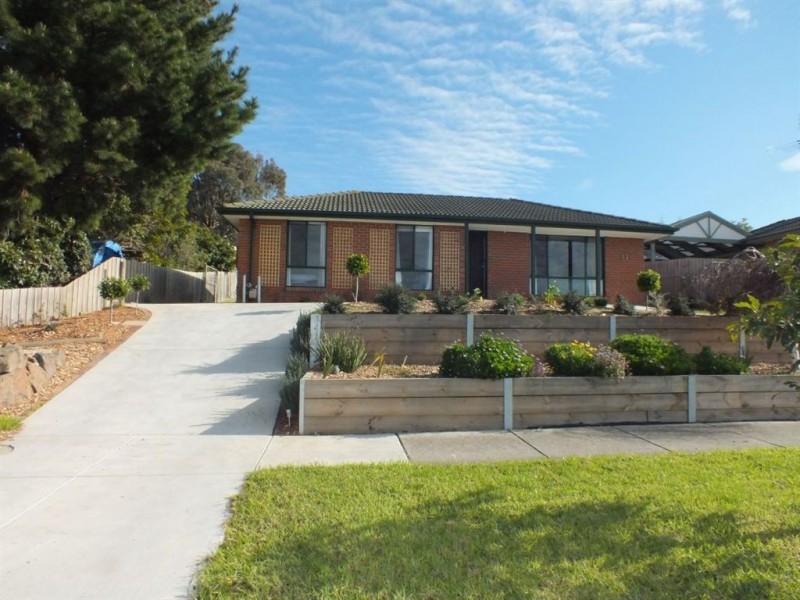 165 Ahern Road, Pakenham VIC 3810
