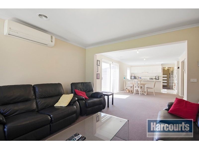 11 Tipperary Circuit, Pakenham VIC 3810