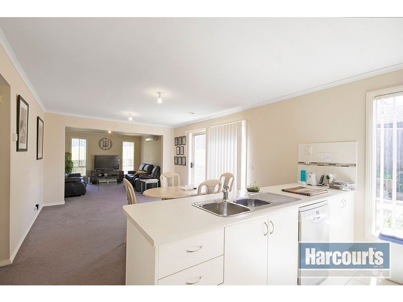 11 Tipperary Circuit, Pakenham VIC 3810