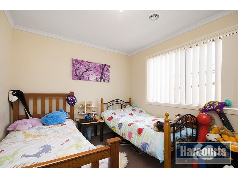 11 Tipperary Circuit, Pakenham VIC 3810