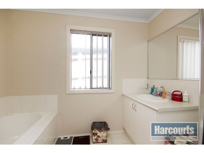 11 Tipperary Circuit, Pakenham VIC 3810