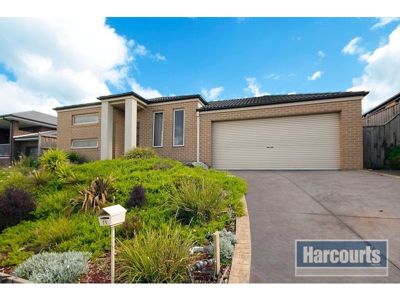 11 Tipperary Circuit, Pakenham VIC 3810