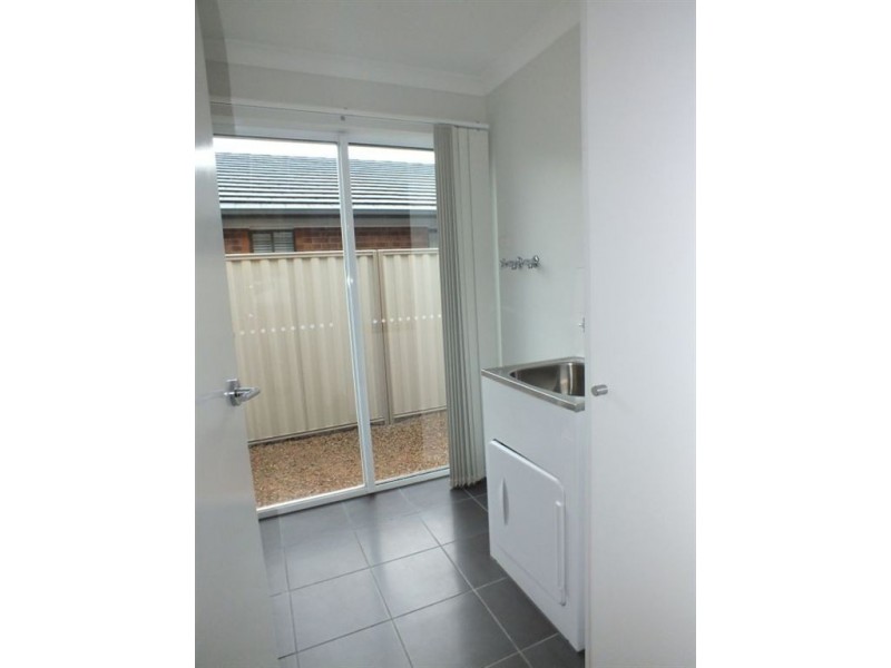 48 Serenity Street, Pakenham VIC 3810