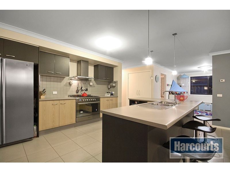 42 Tipperary Circuit, Pakenham VIC 3810