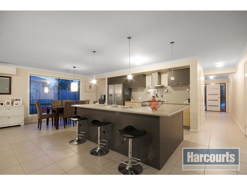 42 Tipperary Circuit, Pakenham VIC 3810