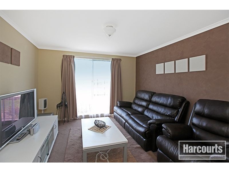 6 Bellairs Place, Koo Wee Rup VIC 3981