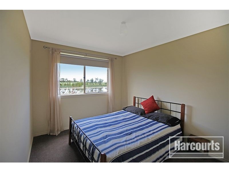 6 Bellairs Place, Koo Wee Rup VIC 3981