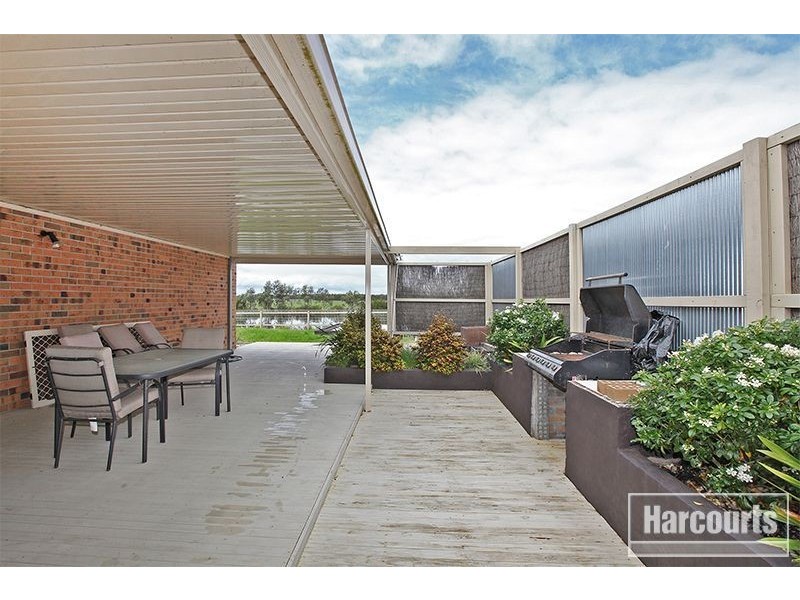 6 Bellairs Place, Koo Wee Rup VIC 3981