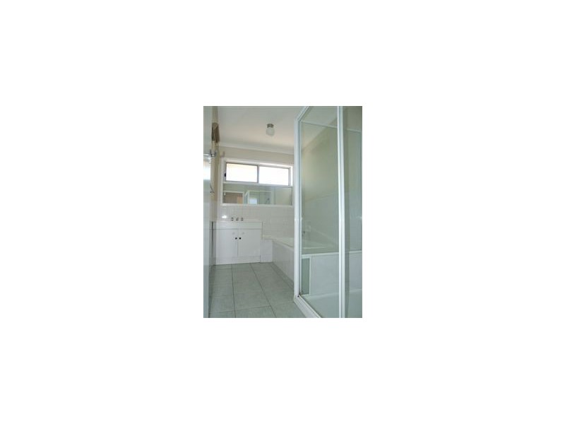 36 Princes Hwy, Pakenham VIC 3810