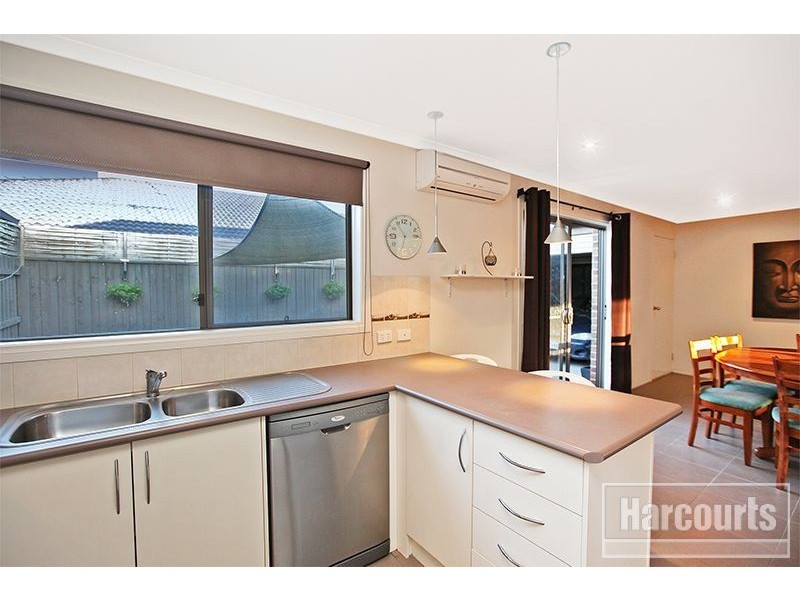 7 Pomegranate Way, Pakenham VIC 3810