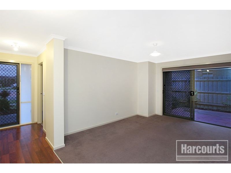 13 Azalea Avenue, Pakenham VIC 3810