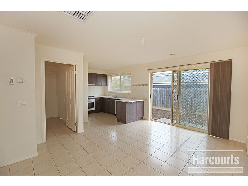 8 Acre Court, Pakenham VIC 3810