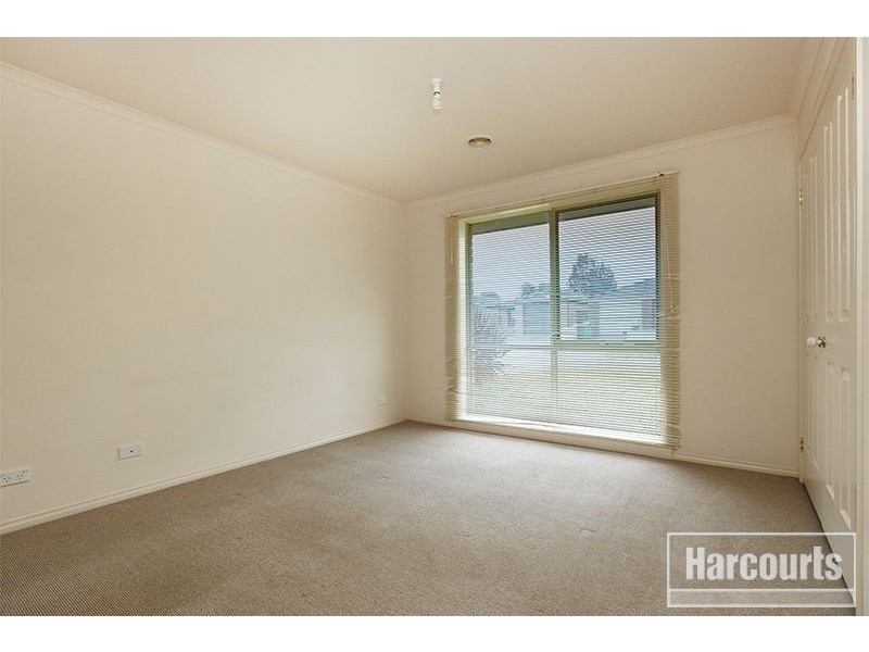 8 Acre Court, Pakenham VIC 3810