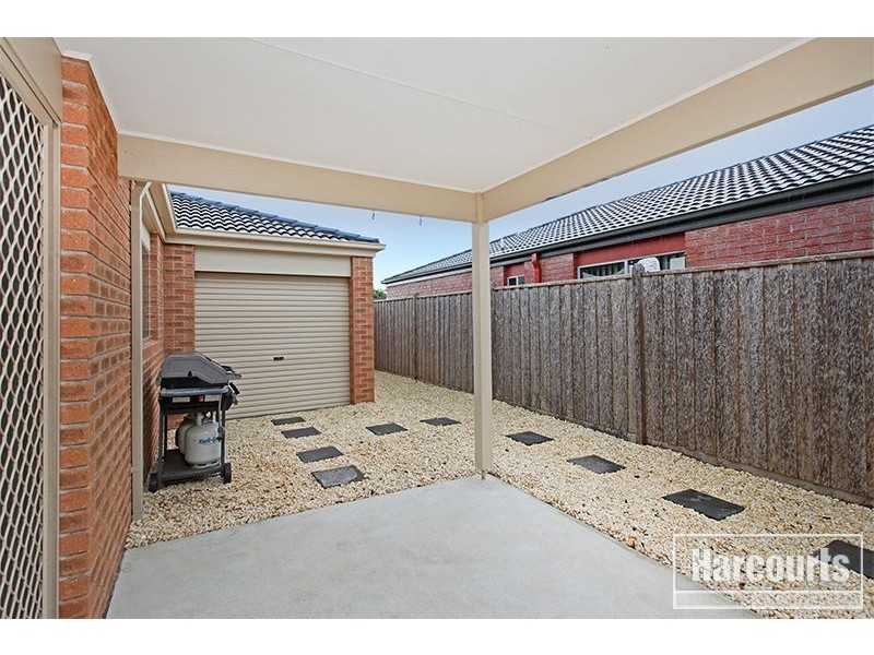 18 Arden Ave, Pakenham VIC 3810