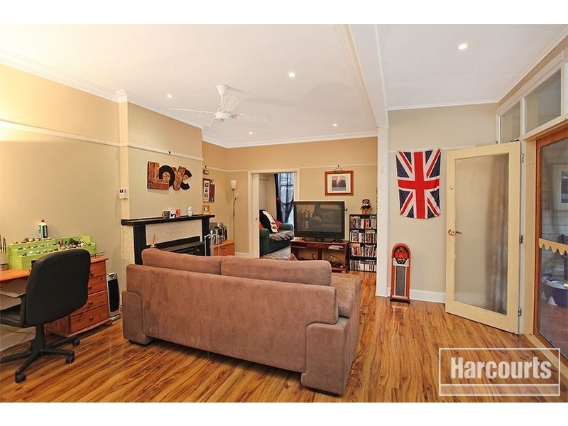 29 Turramurra Road, Maryknoll VIC 3812