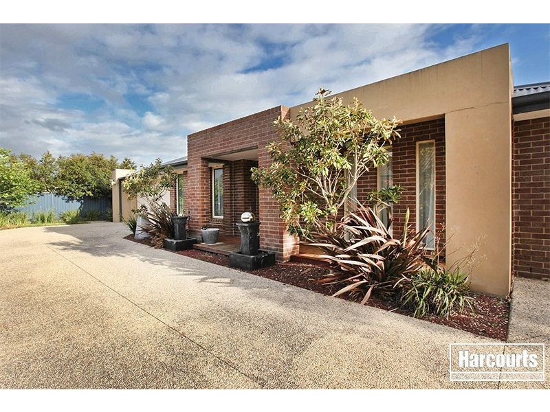 9 Birch Court, Pakenham VIC 3810