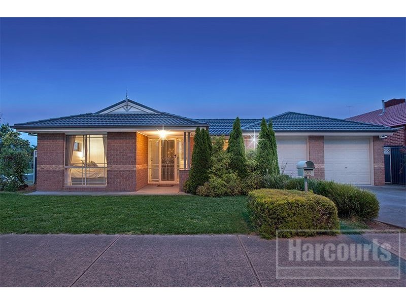 22 Blackwood Drive, Pakenham VIC 3810