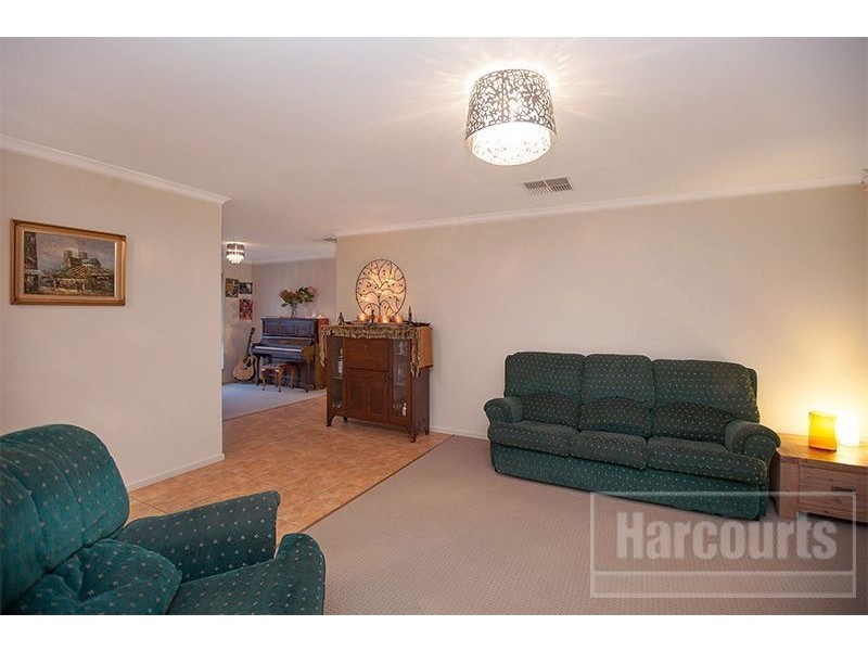 22 Blackwood Drive, Pakenham VIC 3810