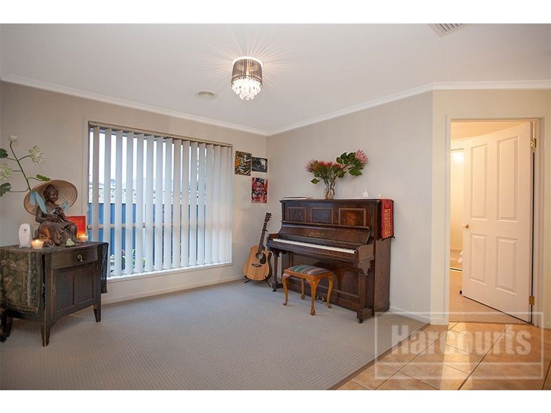 22 Blackwood Drive, Pakenham VIC 3810